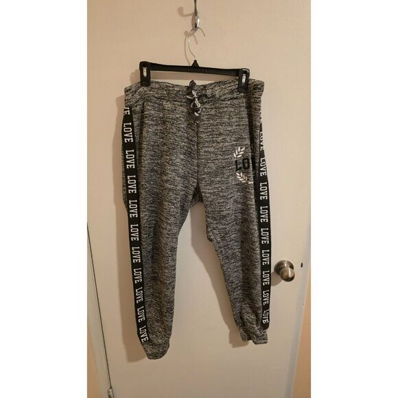 Thrill Sweat Capri Womens XL Gray LOVE Activewear Yoga 34wx25L Not 2X Fall Y2K - Picture 1 of 9